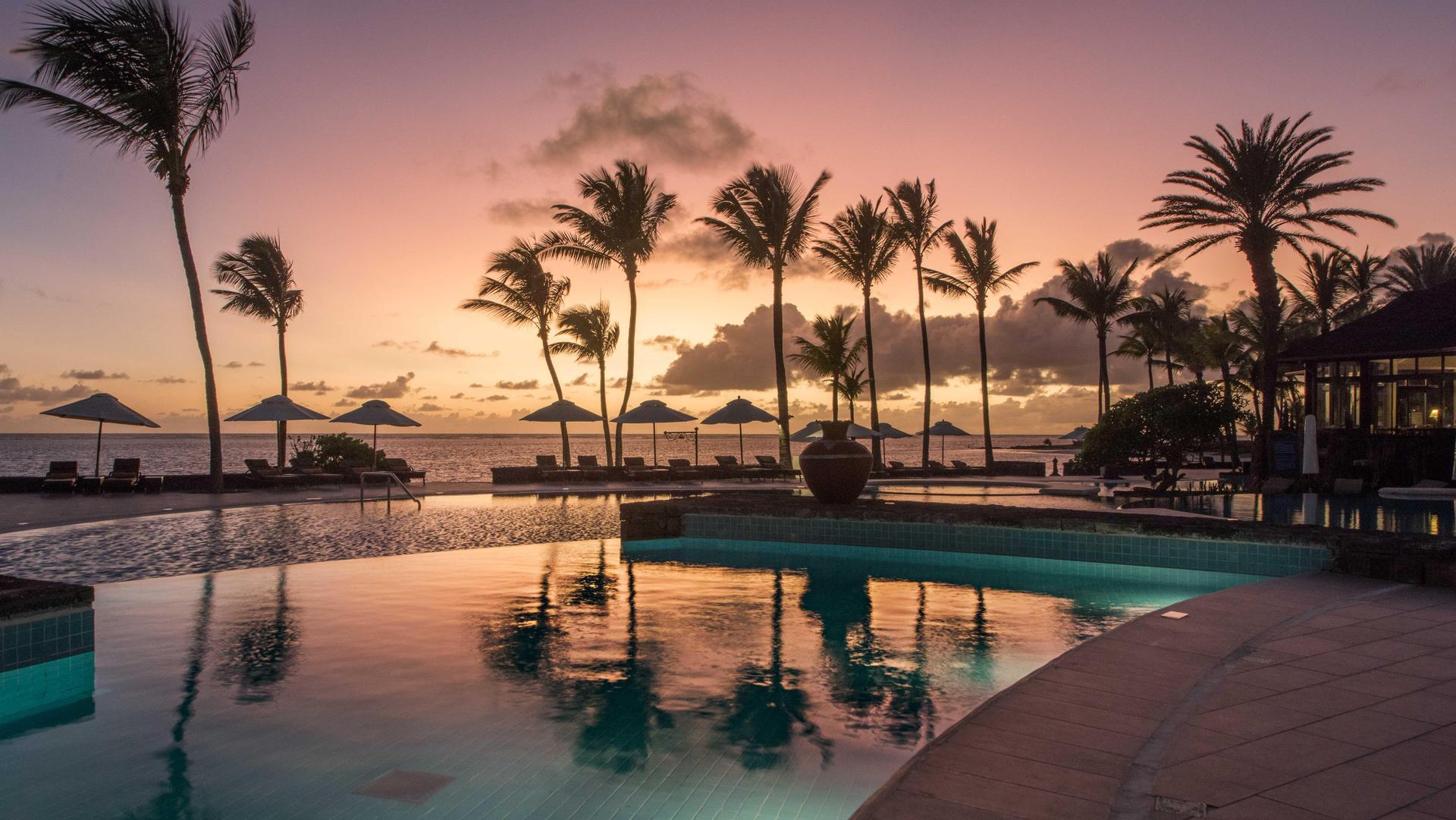 Mauritius Oceanfront Honeymoon: Private Islands & Barefoot Romance